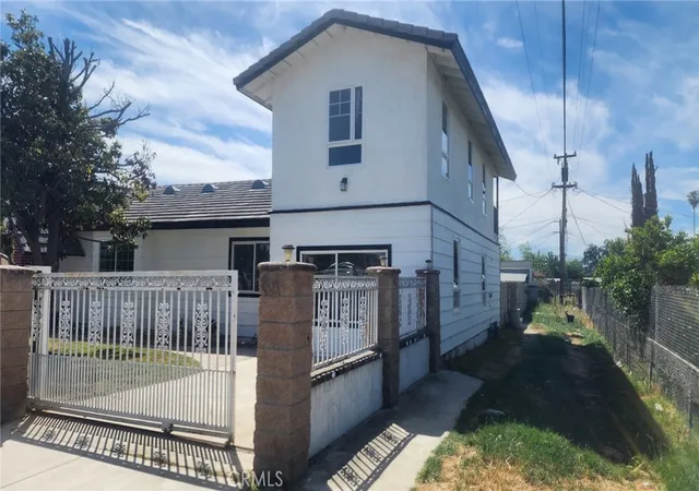 1st image of 295 Sparks, Bakersfield, CA 93307 | MLS# SR26076071