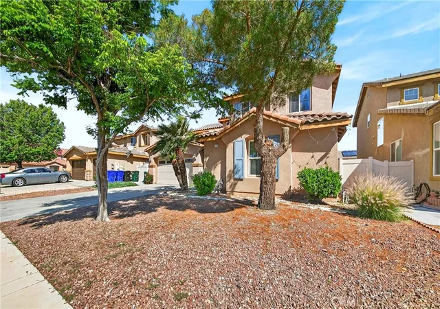 Homes for sale in Victorville, CA | 12448 Los Pinos, Victorville, CA 92392 | MLS# PW26076478