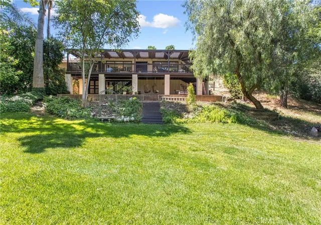 Homes for sale in Redlands, CA | 115 Sierra Vista Dr, Redlands, CA 92373 | MLS# IG26075811