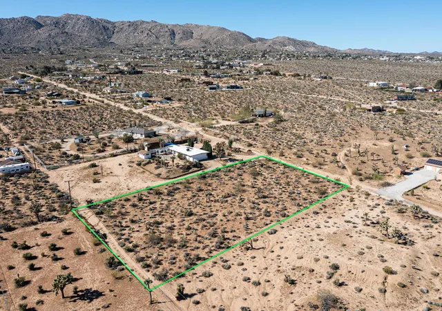 2nd image of 102 Saddleback Rd, Joshua Tree, CA 92252 | MLS# 219146122PS