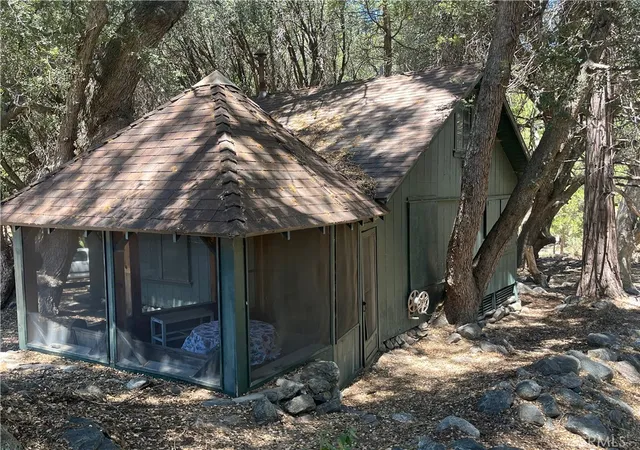 Photo 4 of Single family home for sale at 7 Oak Ct #78, Angelus Oaks, CA 92305 | MLS# IG26076612 | Listing updated on 2026-05-07
