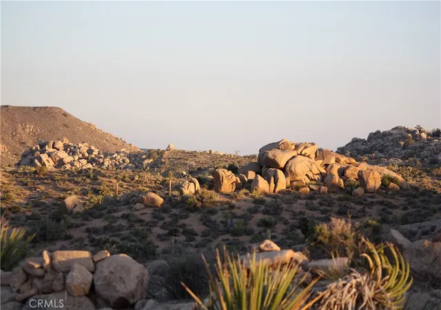 8th image of 52588 Blackbrush Rd, Pioneertown, CA 92268 | MLS# JT26066572