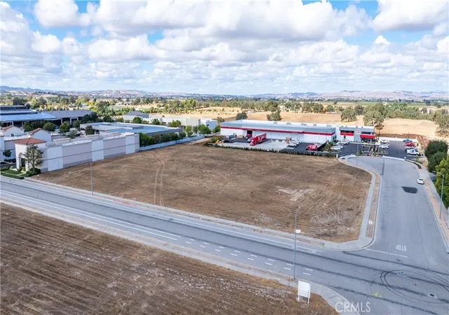 4th image of 3 Germaine Wy, Paso Robles, CA 93446 | MLS# NS26067458