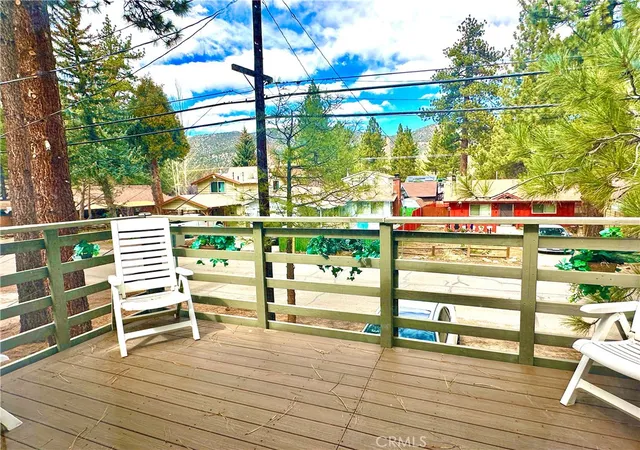Photo 2 of Single family home for sale at 924 W Aeroplane, Big Bear City, CA 92314 | MLS# IV26076846 | Listing updated on 2026-09-25