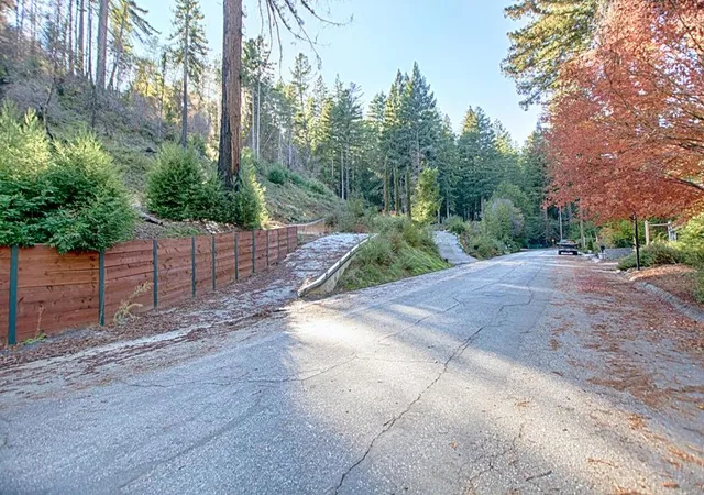 10th image of 315 Lake Dr, Boulder Creek, CA 95006 | MLS# ML82042320
