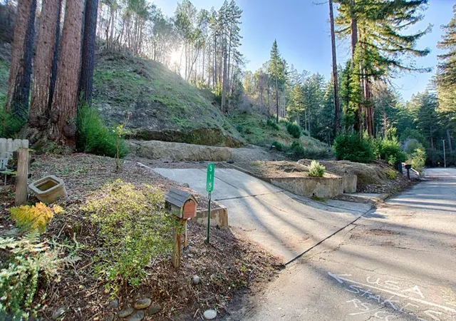 2nd image of 315 Lake Dr, Boulder Creek, CA 95006 | MLS# ML82042320