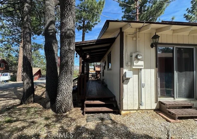 Homes for sale in Sugarloaf, CA | 245 Sunset, Sugarloaf, CA 92386 | MLS# CV26076928