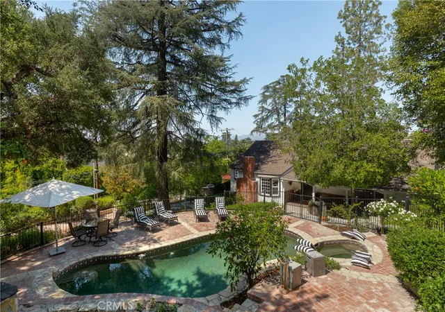 Photo 1 of Single family home for sale at 4650 Encino Ave, Encino, CA 91316 | MLS# SR26076889 | Listing updated on 2026-10-04