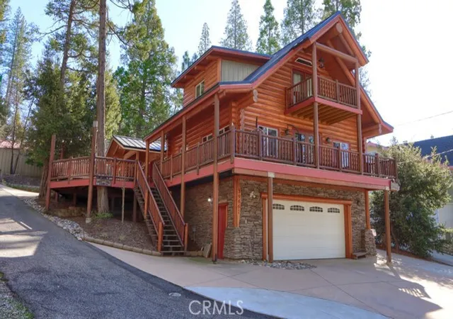 Homes for sale in Bass Lake, CA | 39667 W Idylwild, Bass Lake, CA 93604 | MLS# FR26076684