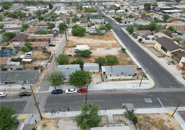 3rd image of 15504 5Th, Victorville, CA 92395 | MLS# DW26076967