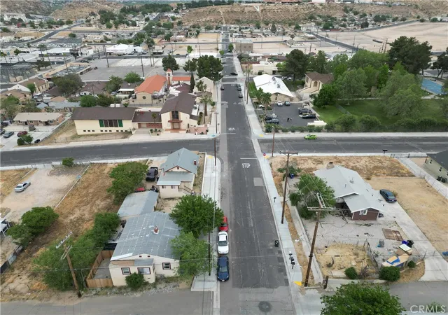 4th image of 15504 5Th, Victorville, CA 92395 | MLS# DW26076967