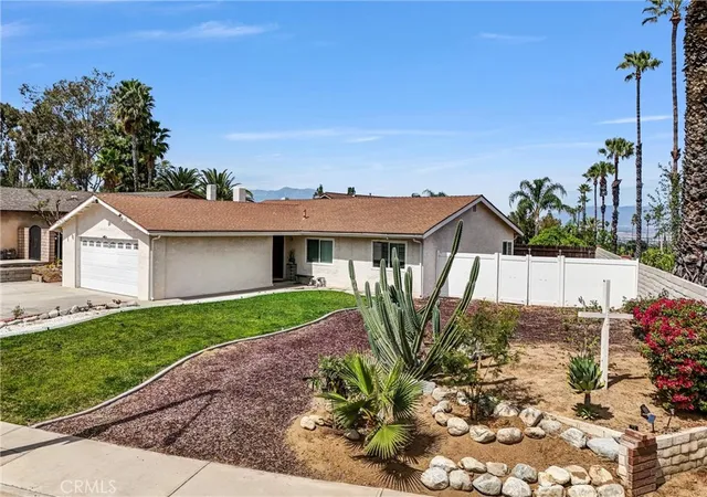 Photo 3 of Single family home for sale at 2111 Whitestone Dr, Riverside, CA 92506 | MLS# OC26076752 | Listing updated on 2026-09-13