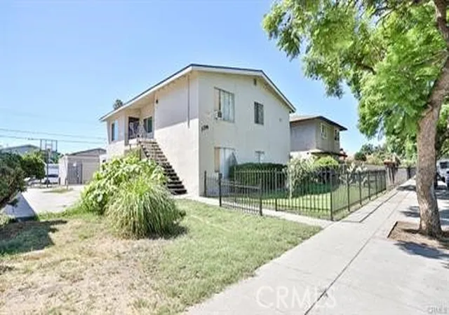 Multi family home for sale at 1714 Evergreen St, Santa Ana, CA 92707 | MLS# PW26076953