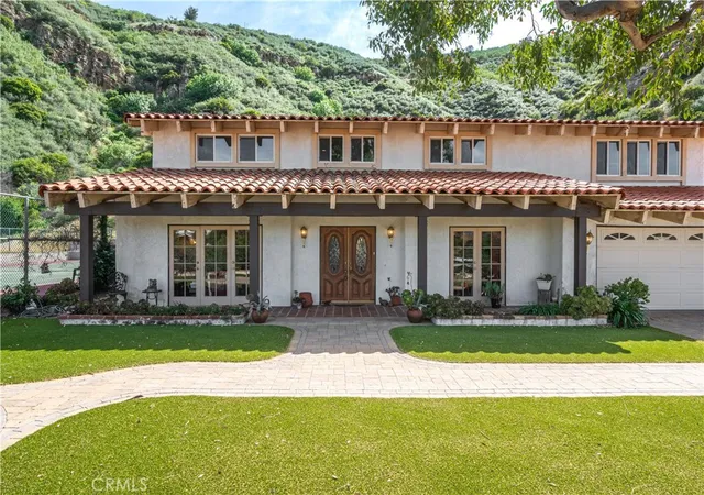 3rd image of 53 Flintlock Ln, Bell Canyon, CA 91307 | MLS# SR26075060