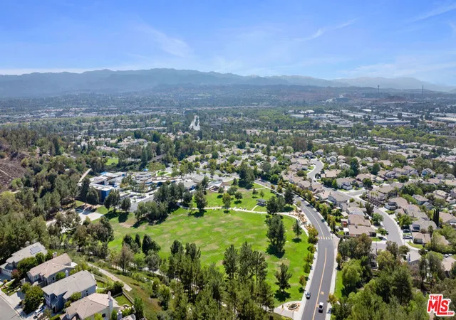 32nd image of 23604 Sunderland Ct, Valencia, CA 91354 | MLS# 26697007