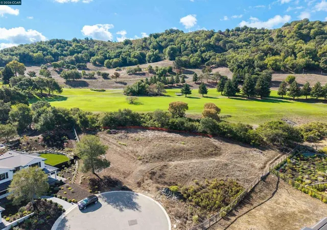Photo 1 of Sale Pending at 20 Adobe Ct, Orinda, CA 94563 | MLS# 41130418 | Listing updated on 2026-07-05