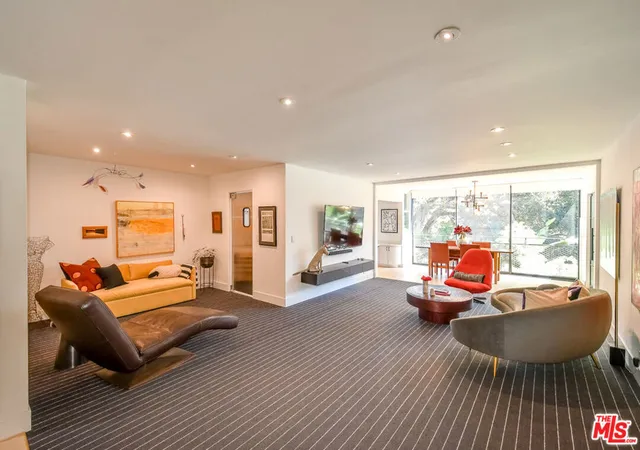 Homes for sale in Los Angeles, CA | 289 S Barrington Ave #A211, Los Angeles, CA 90049 | MLS# 26694201