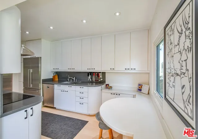Homes for sale in Los Angeles, CA | 289 S Barrington Ave #A211, Los Angeles, CA 90049 | MLS# 26694201