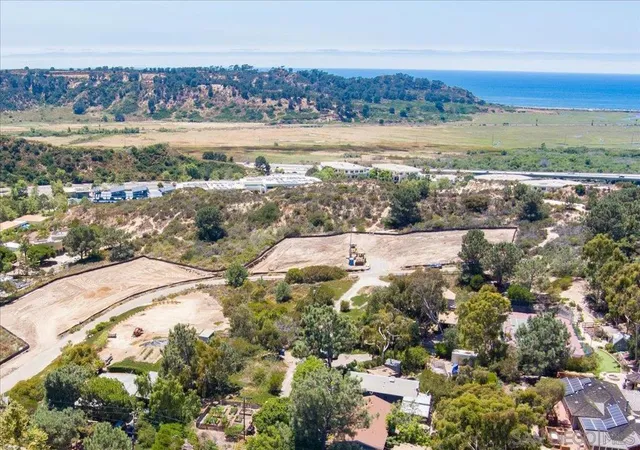Photo 3 of Land for sale at 4 Via Del Mar, San Diego, CA 92130 | MLS# 260008477SD | Listing updated on 2026-05-20