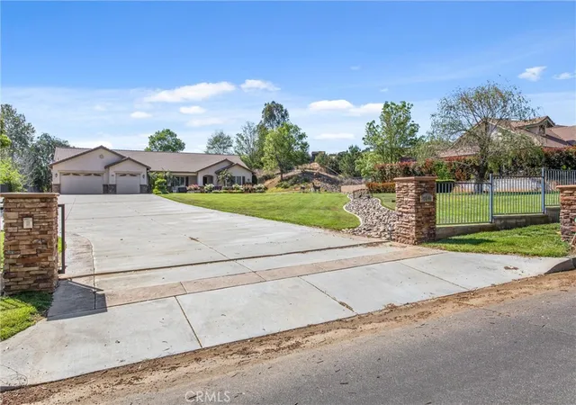 Photo 3 of Single family home for sale at 9841 Kehl Cyn, Cherry Valley, CA 92223 | MLS# IG26077292 | Listing updated on 2026-09-28