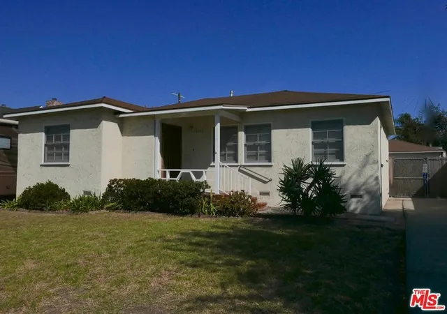 1st image of 854 Rose Ave, Venice, CA 90291 | MLS# 26695513