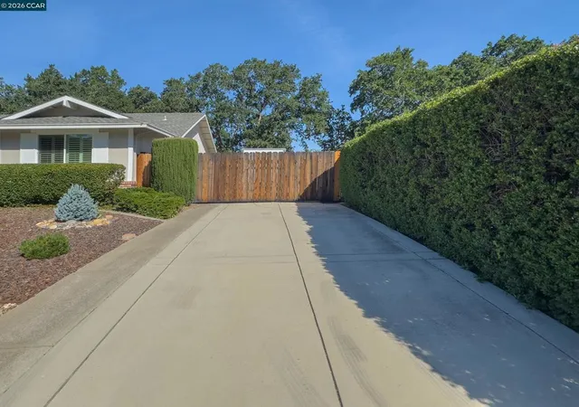 3rd image of 314 Semillon Cir, Clayton, CA 94517 | MLS# 41130457