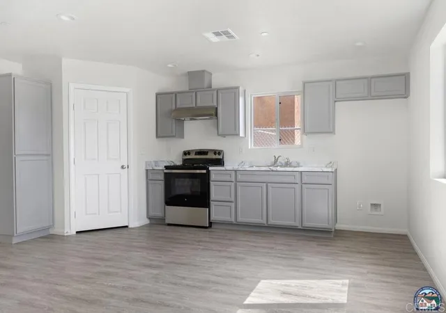 5th image of 376 Heil St #1, El Centro, CA 92243 | MLS# PTP2602691