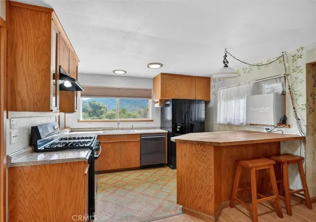5th image of 46535 Eastwood S, Oakhurst, CA 93644 | MLS# FR26077359