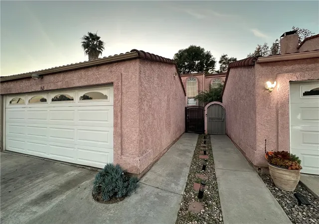 3rd image of 165 Racquet Club Expy, Compton, CA 90220 | MLS# PW26076460
