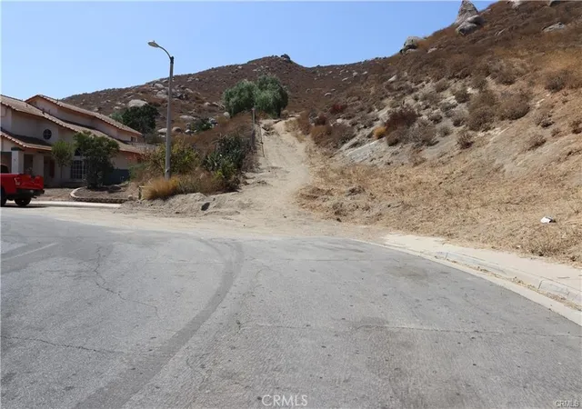 2nd image of 0 Avenida Michaelinda, Jurupa Valley, CA 92509 | MLS# IV26077612