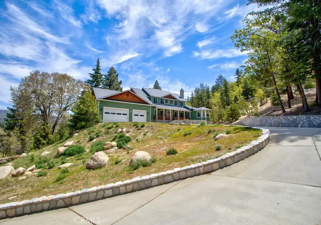 2nd image of 32557 Pine Cone Ct A&b, Running Springs, CA 92382 | MLS# SR26077481