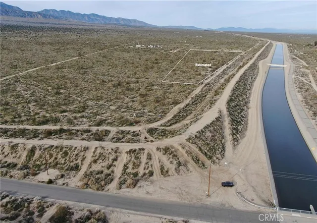 1st image of 26000 Avenue W, Llano, CA 93544 | MLS# DW26077657