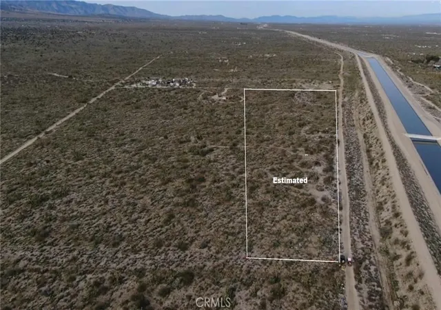2nd image of 26000 Avenue W, Llano, CA 93544 | MLS# DW26077657