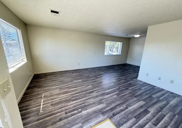 Photo 3 of Sale Pending at 1791 Cherokee Dr #4, Salinas, CA 93906 | MLS# ML82042510 | Listing updated on 2026-08-04