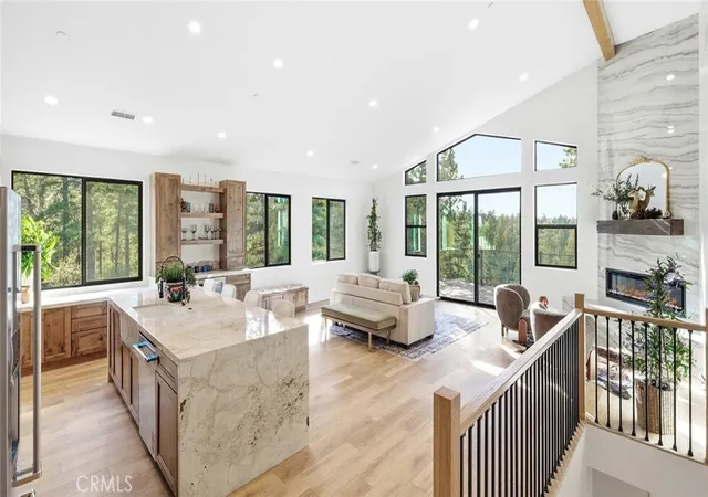 Photo 3 of Single family home for sale at 455 Tanglewood, Big Bear City, CA 92314 | MLS# JT26077708 | Listing updated on 2026-04-11