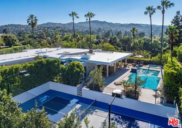 Photo 2 of Single family home for sale at 16411 Garvin Dr, Encino, CA 91436 | MLS# 26678259 | Listing updated on 2026-09-08
