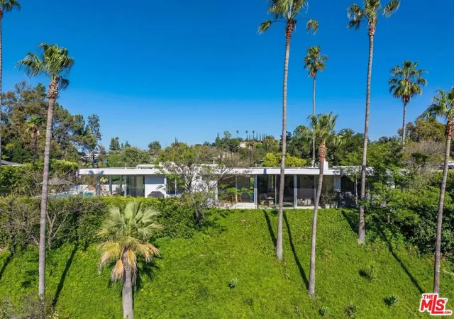 3rd image of 16411 Garvin Dr, Encino, CA 91436 | MLS# 26678259
