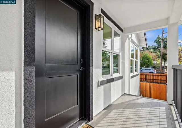 Photo 2 of Sale Pending at 2027 Castro St, Martinez, CA 94553 | MLS# 41130546 | Listing updated on 2026-10-02