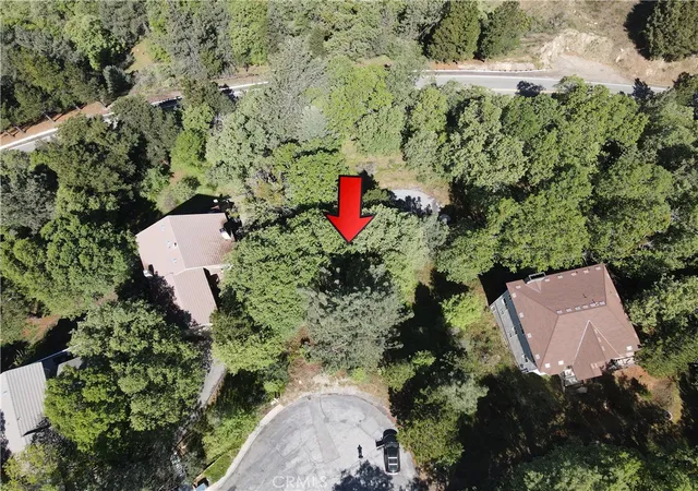 2nd image of 30029 Enchanted, Running Springs, CA 92382 | MLS# HD26077796