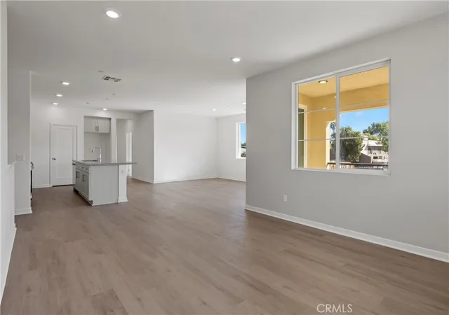 Photo 3 of Sale Pending at 139 Sonoma Ln, Claremont, CA 91711 | MLS# OC26077870 | Listing updated on 2026-06-11