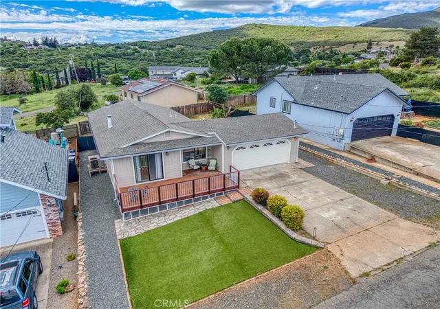 Photo 4 of Single family home for sale at 9373 Fairway, Kelseyville, CA 95451 | MLS# LC26077784 | Listing updated on 2026-10-05
