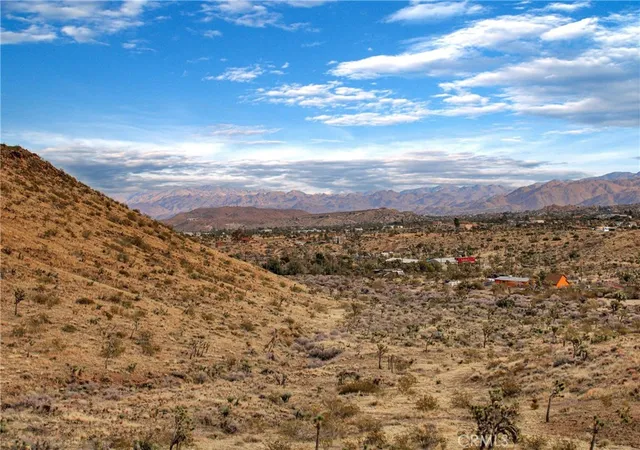 Homes for sale in Yucca Valley, CA | 5 Redding, Yucca Valley, CA 92284 | MLS# HD26077876