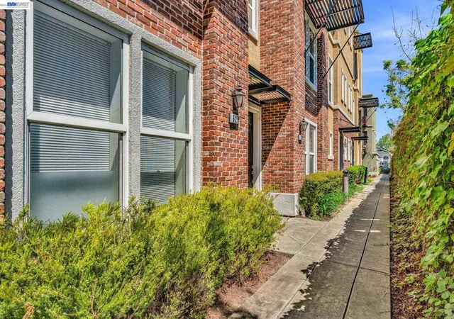2nd image of 629 Artistic Pl, Hayward, CA 94541 | MLS# 41130569