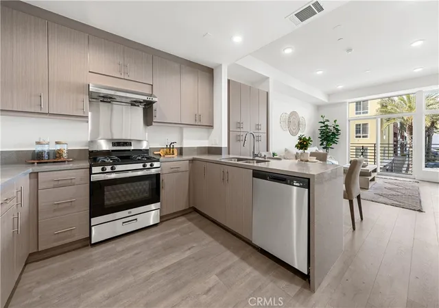 Photo 2 of Sale Pending at 168 S Monterey St #205, Alhambra, CA 91801 | MLS# WS26077950 | Listing updated on 2026-10-04