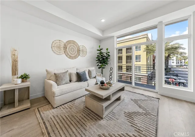 Photo 3 of Sale Pending at 168 S Monterey St #205, Alhambra, CA 91801 | MLS# WS26077950 | Listing updated on 2026-10-04