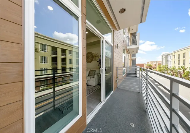 Photo 4 of Sale Pending at 168 S Monterey St #205, Alhambra, CA 91801 | MLS# WS26077950 | Listing updated on 2026-10-04