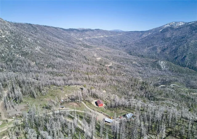 24th image of 7000 Pine View Dr, Springville, CA 93265 | MLS# OC26077996