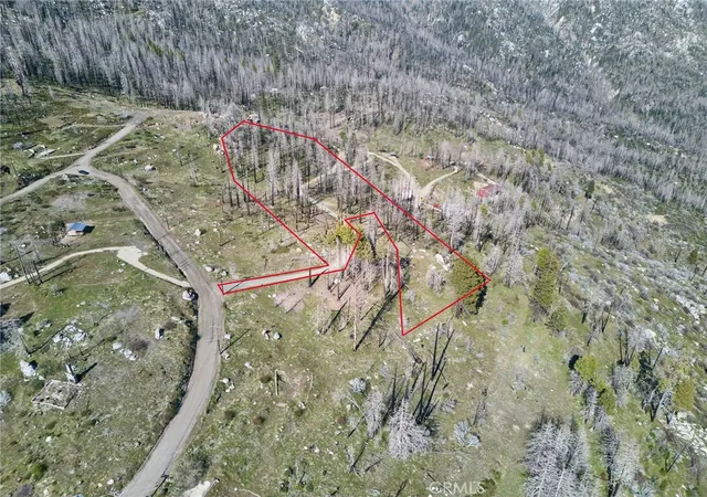 2nd image of 7000 Pine View Dr, Springville, CA 93265 | MLS# OC26077996