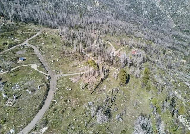 5th image of 7000 Pine View Dr, Springville, CA 93265 | MLS# OC26077996