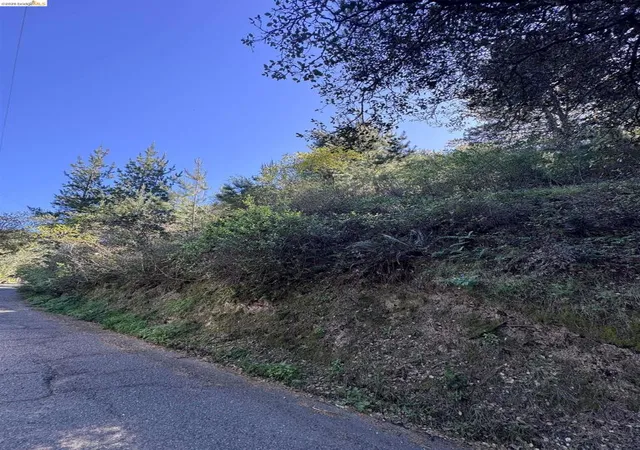 Photo 3 of Land for sale at 0 Westover Dr, Oakland, CA 94611 | MLS# 41130598 | Listing updated on 2026-09-08
